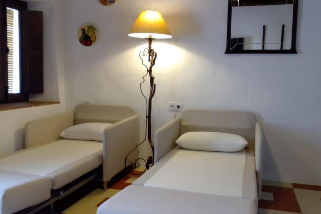 Mi Casita - Higuera De La Sierra Apartment อิกวยรา เด ลาเซียร์รา ภายนอก รูปภาพ